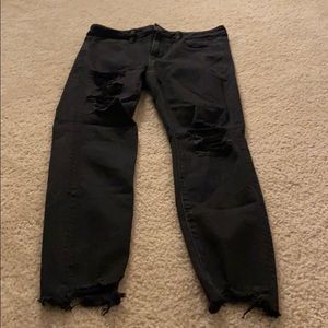 Black distressed high rise jegging
